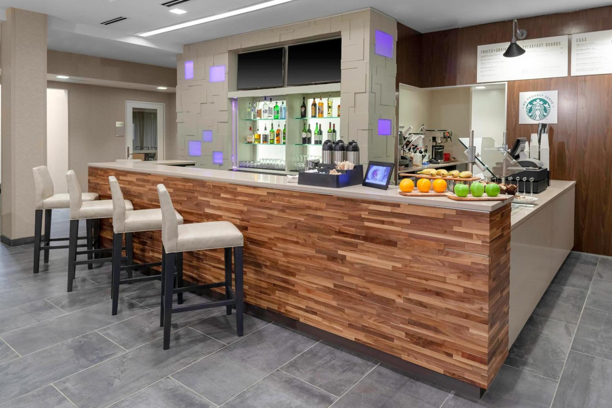 Courtyard By Marriott St. Louis West County Hotel Town and Country Exterior photo